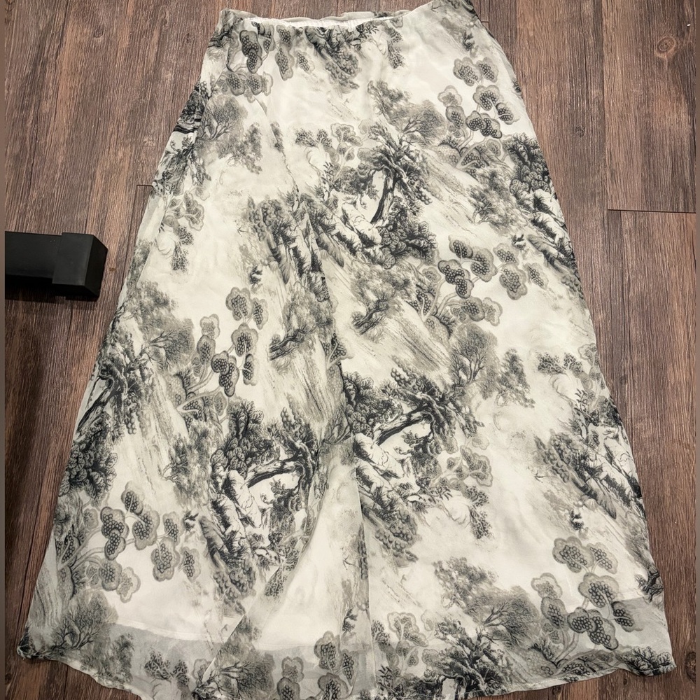 Elie Tahari Patterned Maxi Skirt